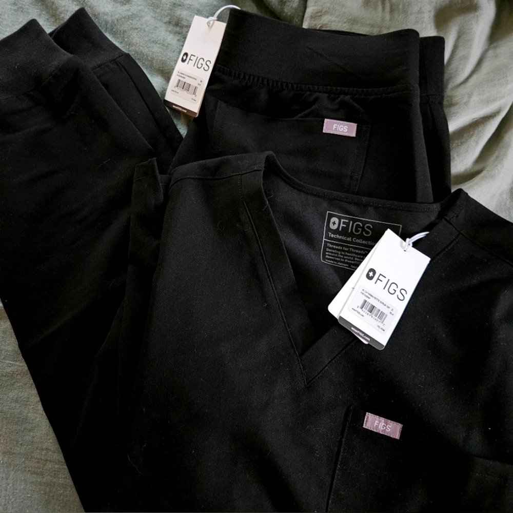 NWT black Figs scrub set